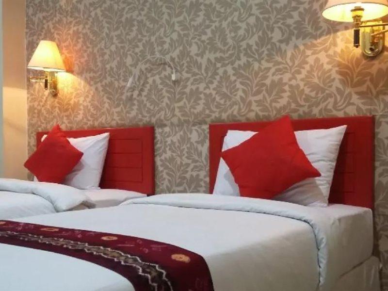 Queen City Hotel Banjarmasin Banjarmasin  Εξωτερικό φωτογραφία