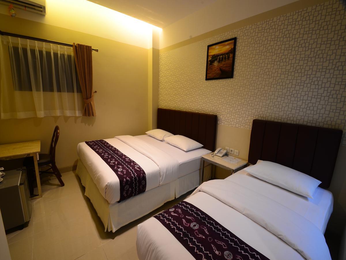 Queen City Hotel Banjarmasin Banjarmasin  Εξωτερικό φωτογραφία