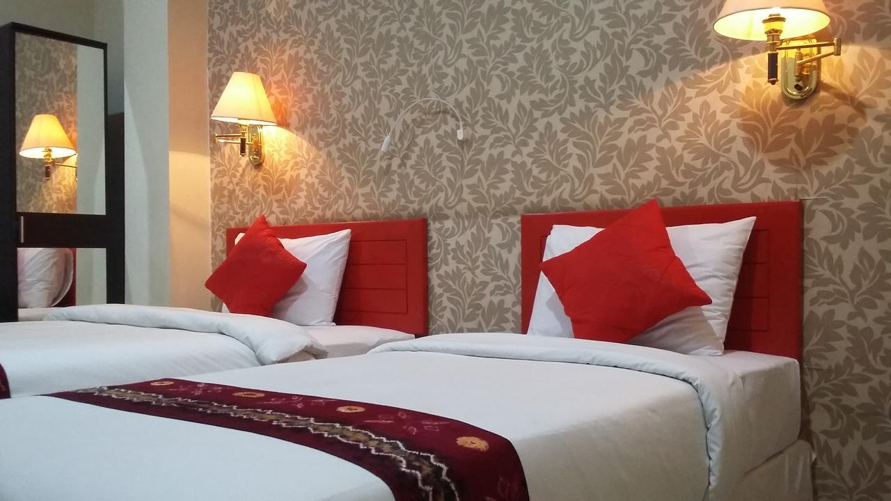 Queen City Hotel Banjarmasin Banjarmasin  Εξωτερικό φωτογραφία