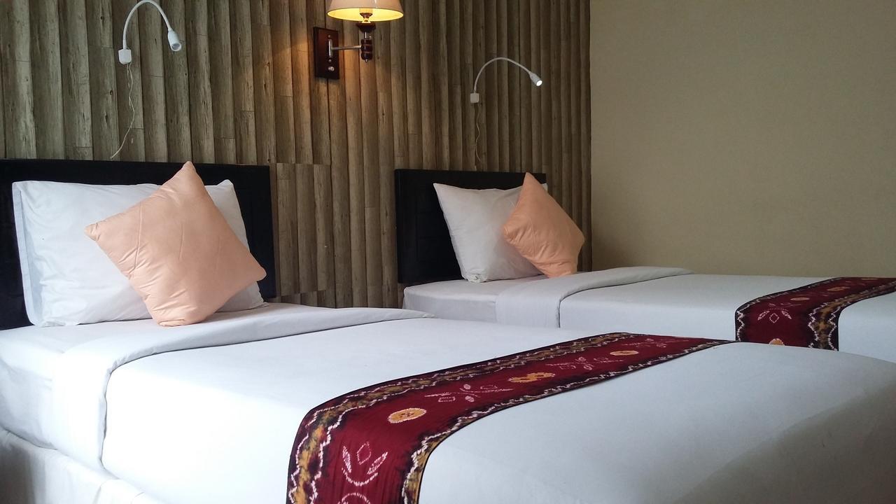 Queen City Hotel Banjarmasin Banjarmasin  Εξωτερικό φωτογραφία